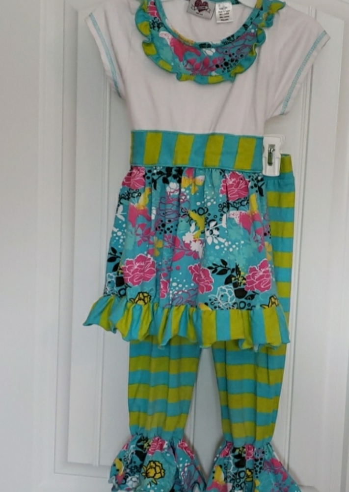 Girls Ann Loren short sleeve top w pants